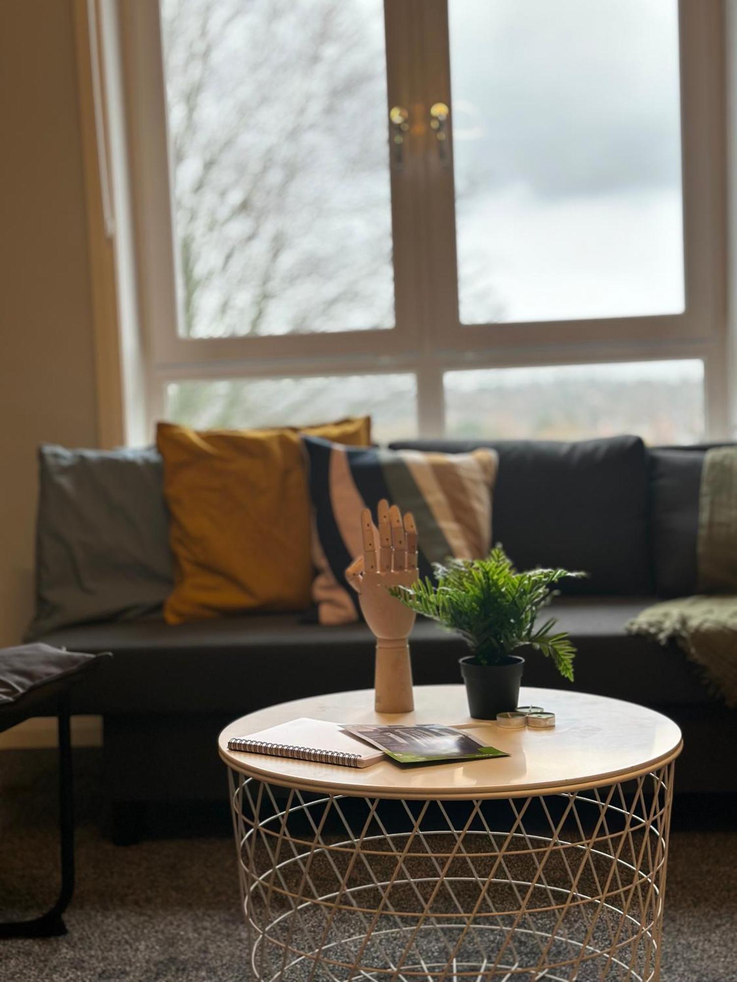 Glasgow Modern Style Home , Separate Entrance Ngoại thất bức ảnh