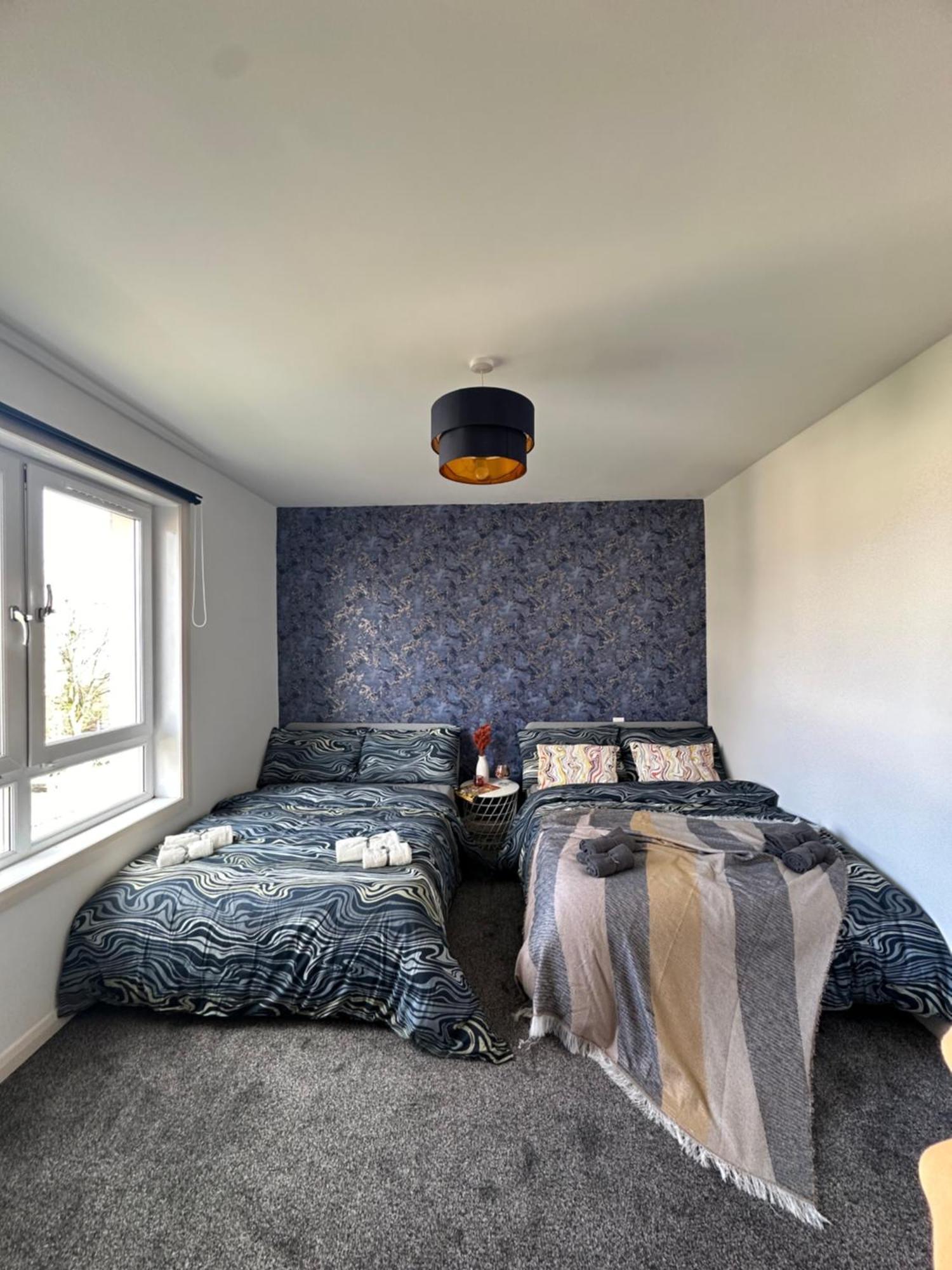 Glasgow Modern Style Home , Separate Entrance Ngoại thất bức ảnh