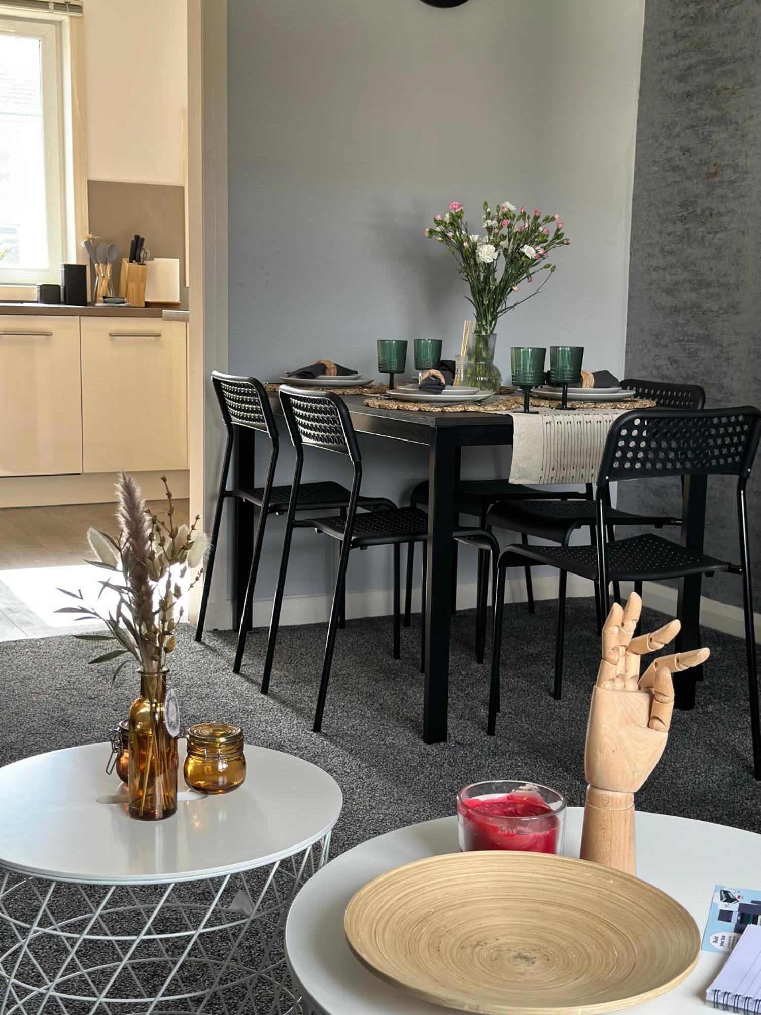 Glasgow Modern Style Home , Separate Entrance Ngoại thất bức ảnh