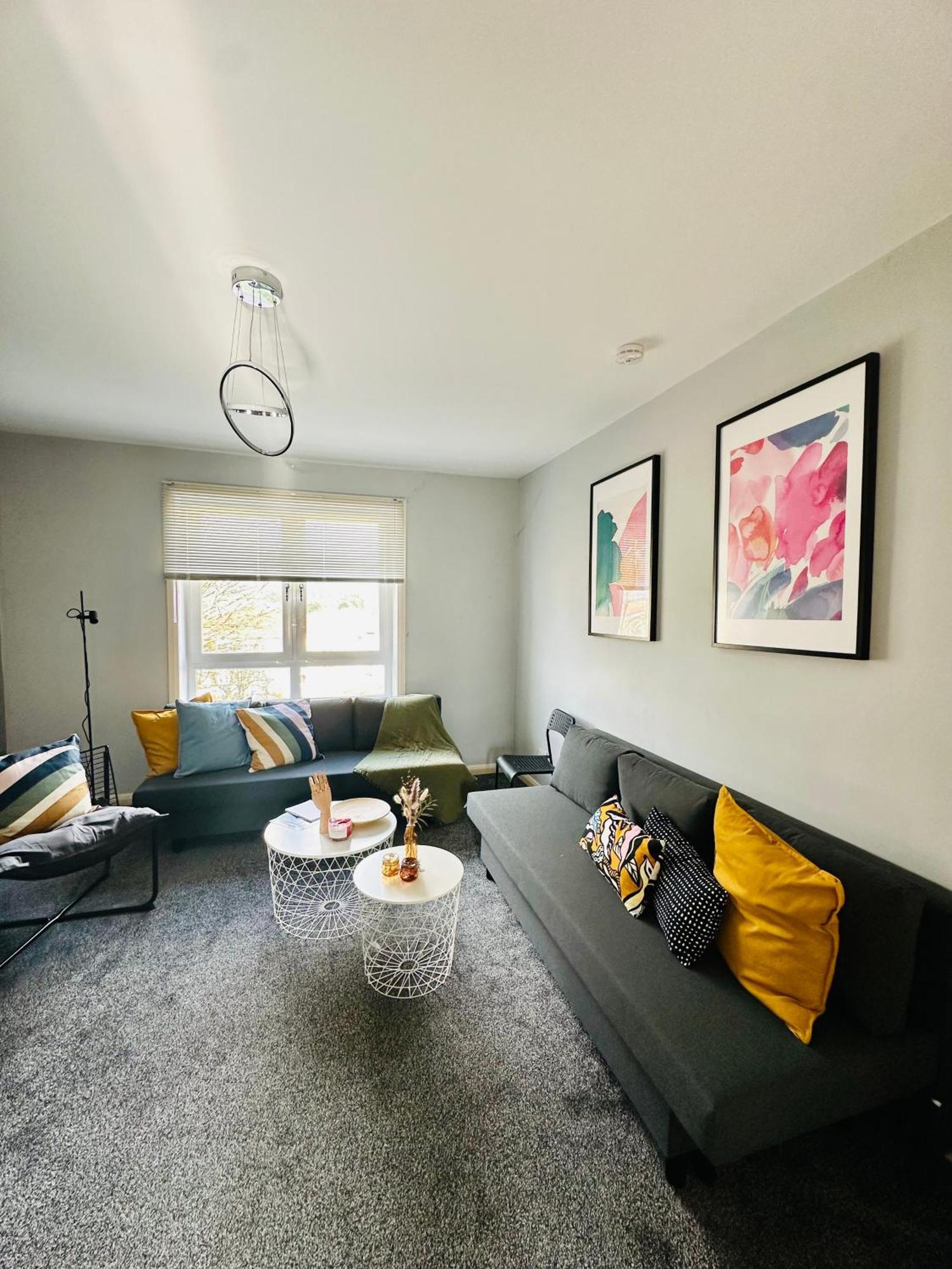 Glasgow Modern Style Home , Separate Entrance Ngoại thất bức ảnh