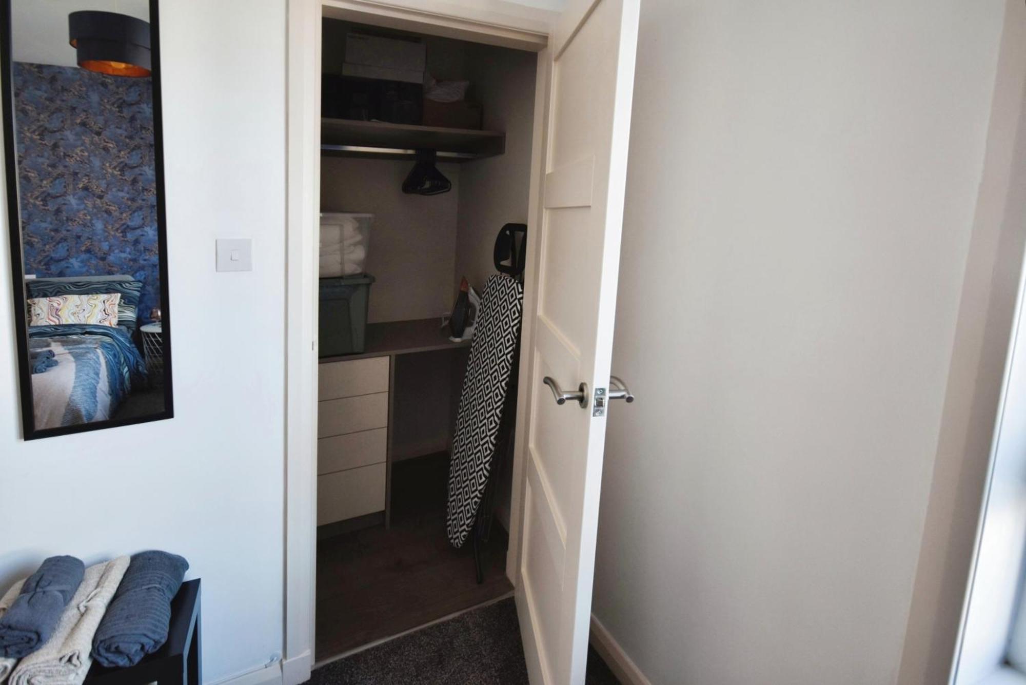 Glasgow Modern Style Home , Separate Entrance Ngoại thất bức ảnh