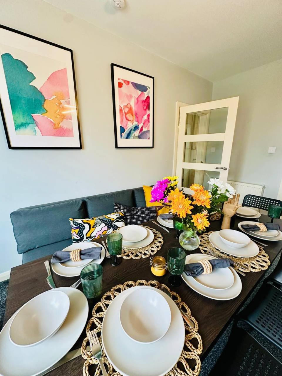 Glasgow Modern Style Home , Separate Entrance Ngoại thất bức ảnh